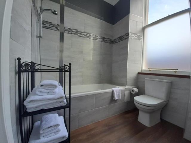 A Two Bedroom Apartment - Victorian Villa At 8 Priestfield Road EDI Exterior foto